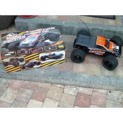 Remote Control 4x4 Truck Lippo Electric RTR HUGE 1/8th Scale