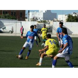 Football player to recruit