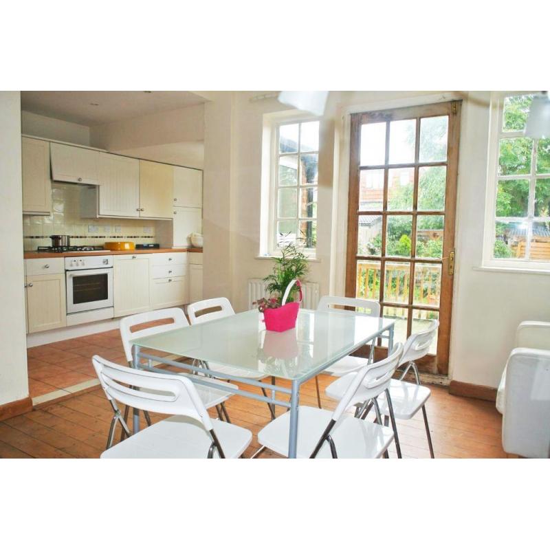 SHORT OR LONG TERM!Great double room in a newly refurbished house! 15 minutes to Oxford Circus
