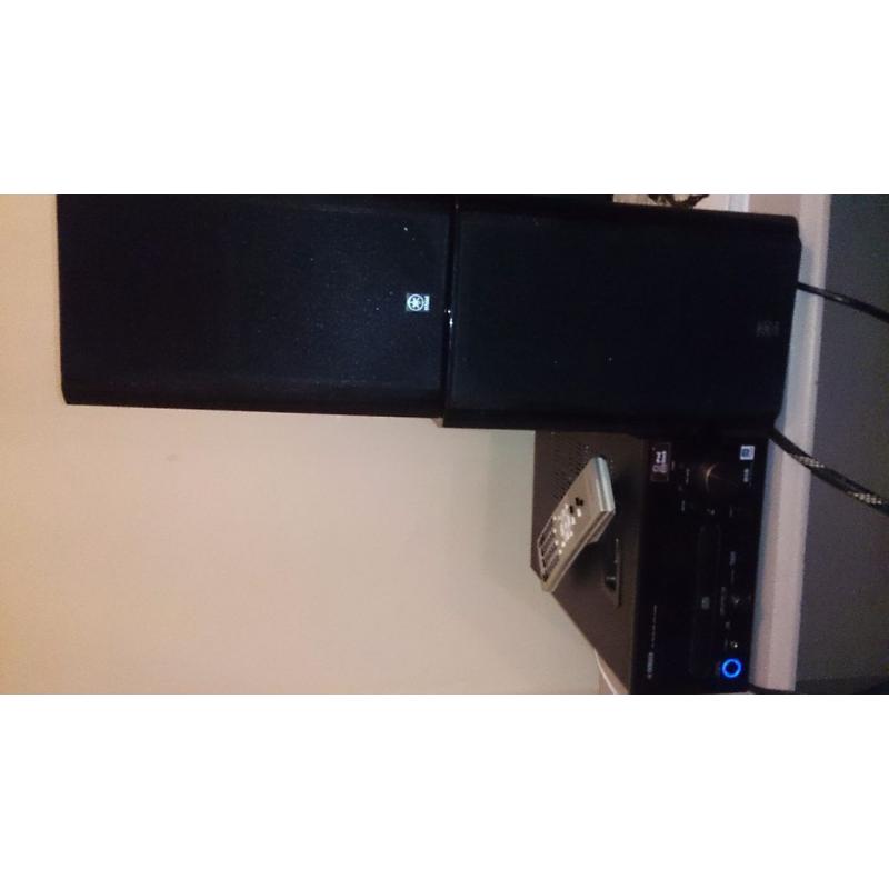Yamaha CRX-D430 mini stereo.