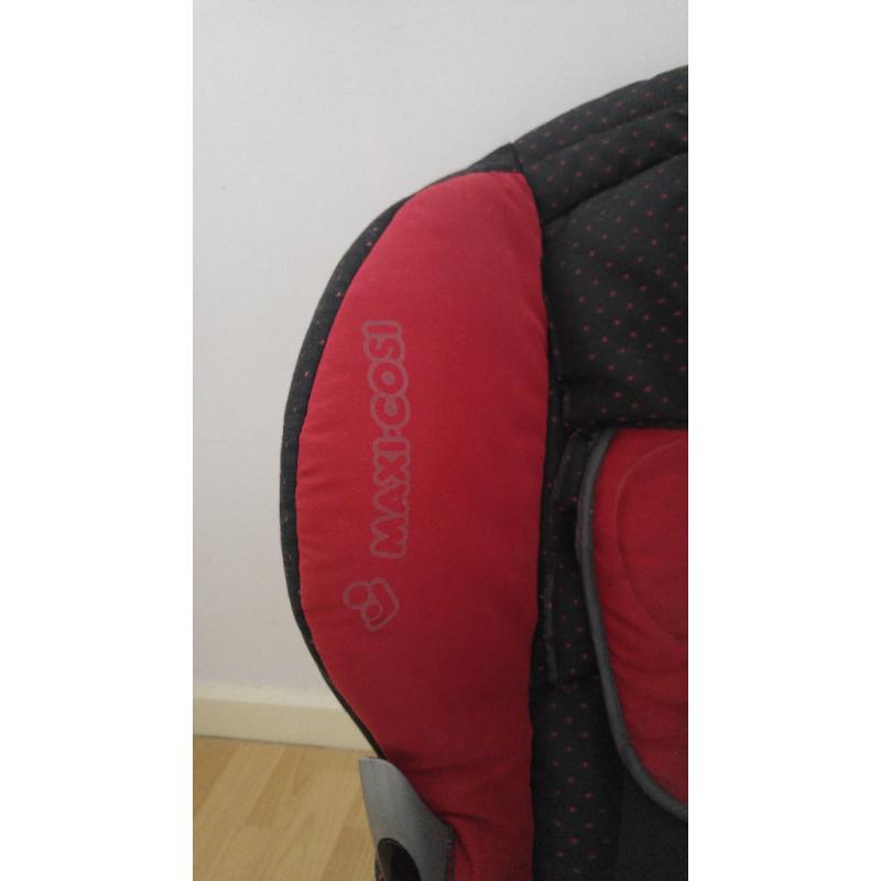 Maxi Cosi Car Seat (9-18kg)