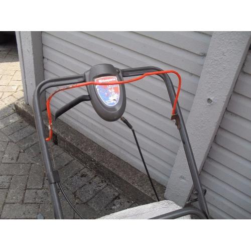 HUSQVARNA PETROL LAWNMOWER SELF PROPELLED