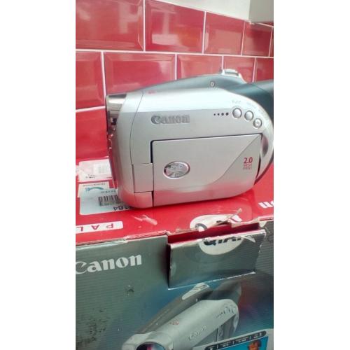 Canon DC19 Camcorder