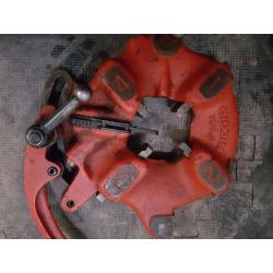 Rigid die head
