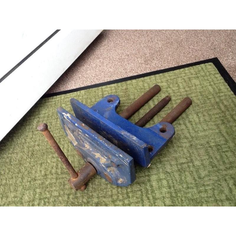7" wide metal vice / clamp