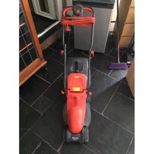 Flymo lawnmower RE320