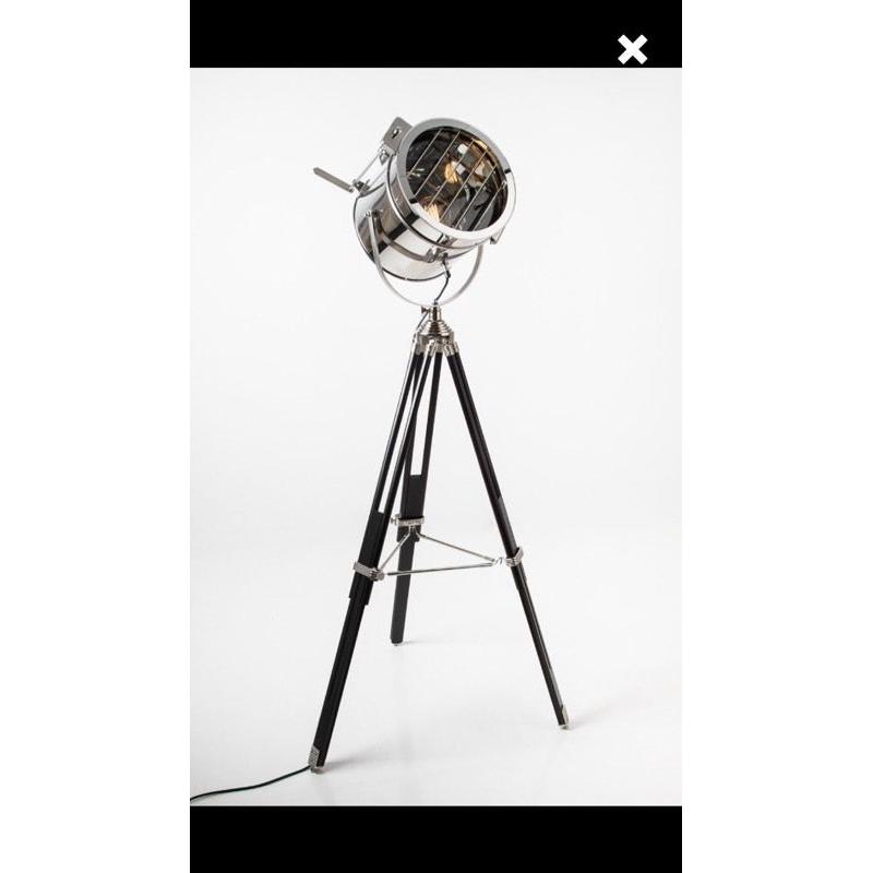 FREE DELIVER- LARGE CHROME PHOTOGRAPHIC HOLLYWOOD FLOORLAMP/ SEARCHLIGHT