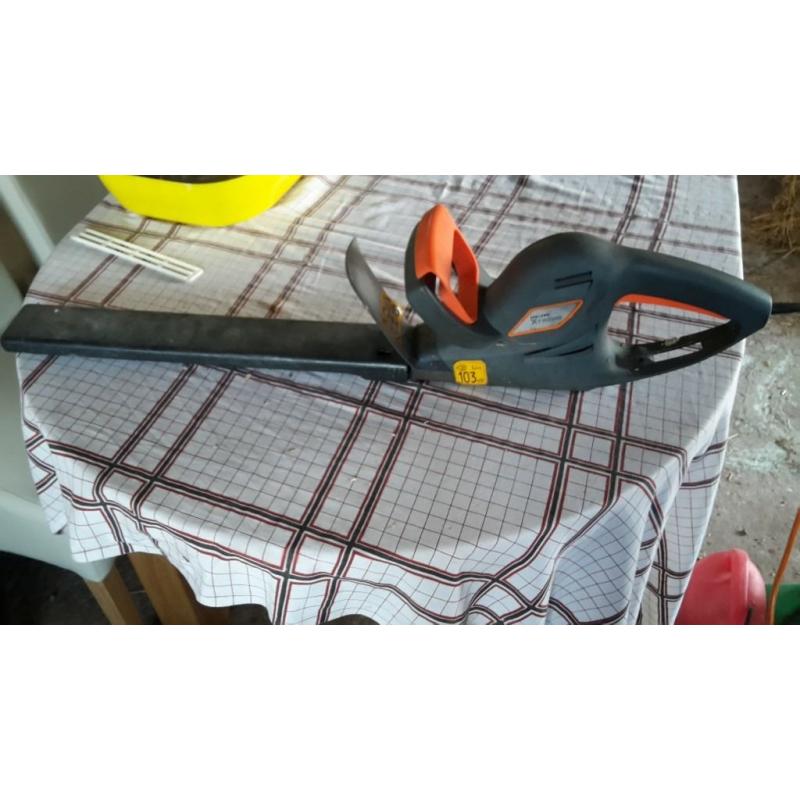 hedge trimmer