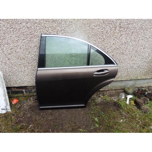 MERCEDES BENZ S CLASS W221 2010 N/S/R DOOR (BRONZE) COMPLETE