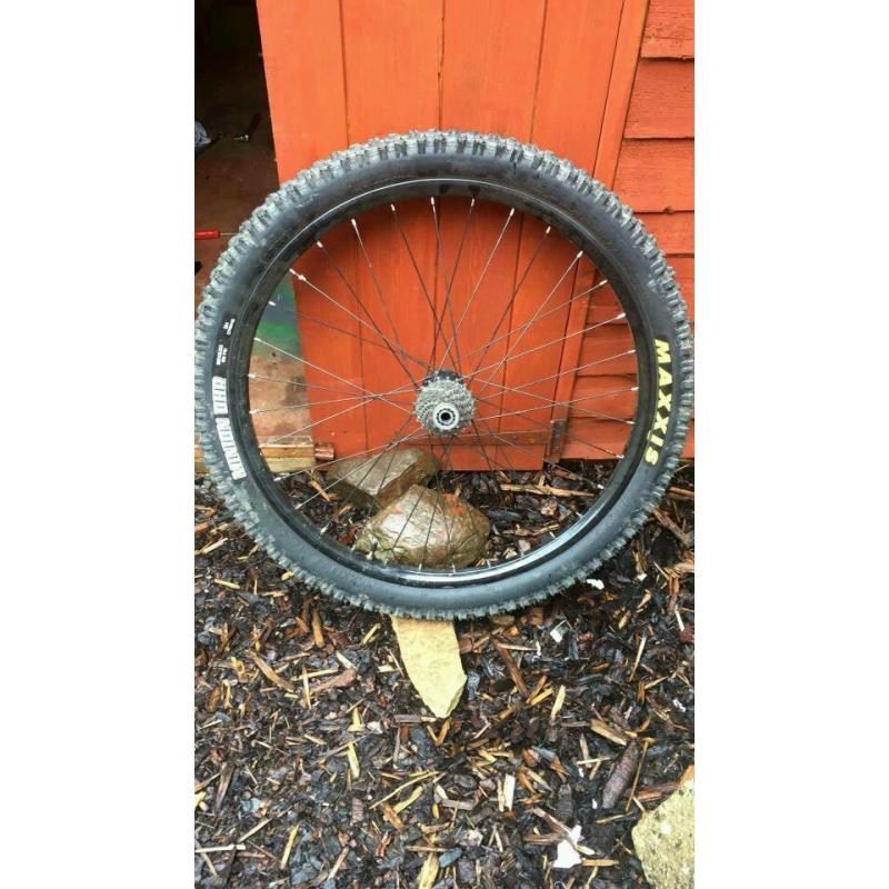 Nukeproof genorator rims on mavic hubs