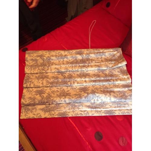 Roman blind