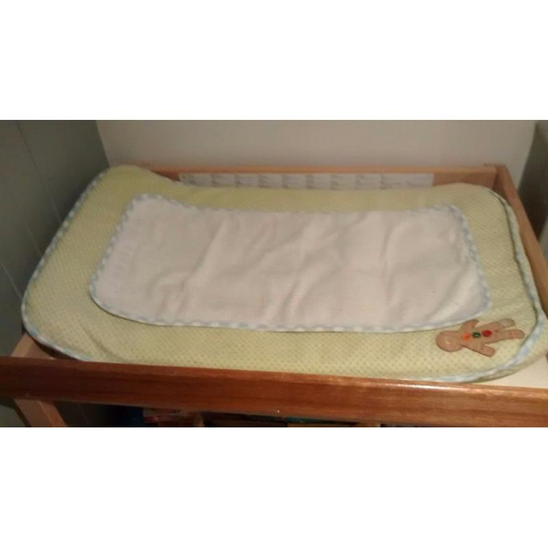 Ikea Changing Table with Mat