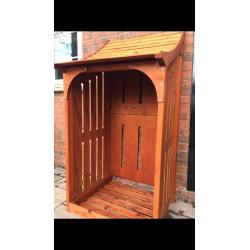 LOG STORE / LOG SHED OUTDOOR STORAGE