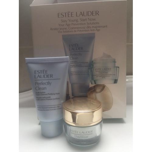 Estée Lauder daywear 15ml and cleanser 30ml