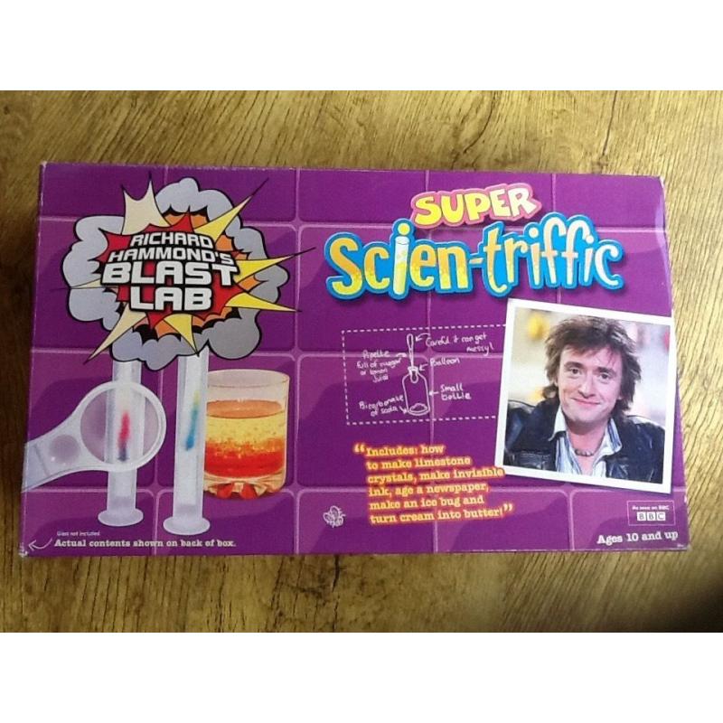 A RICHARD HAMMOND SUPER SCIENTRIFFIC BLAST LAB KIT AGE 10 & UP. - INCLUDES MANY PIECES&INSTRUCTIONS