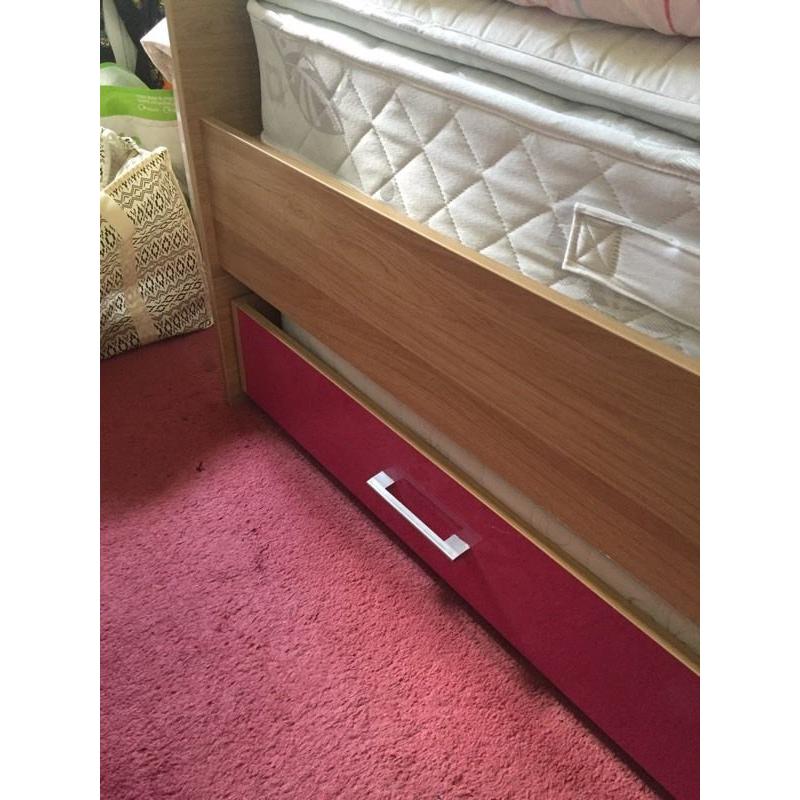 Single bed with mattress