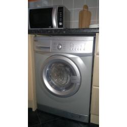 wash machine beko siver 6kg ful working order 13 month old perfect condition nice and clean