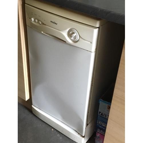 Slimline dishwasher