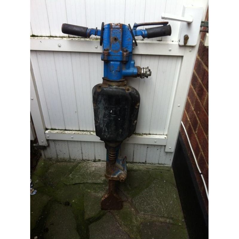 Anti vib air jack hammer