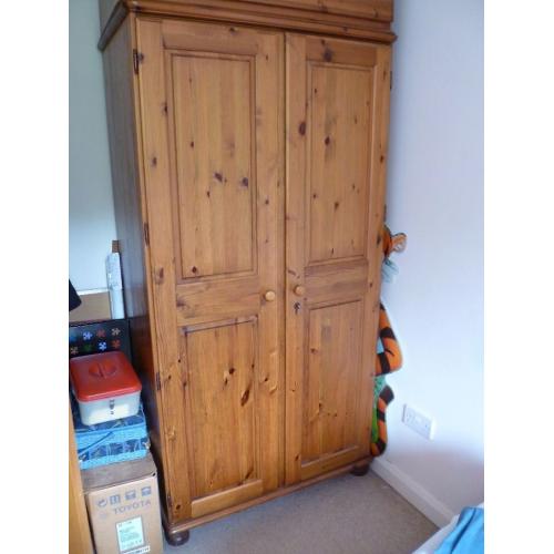DUCAL WARDROBE