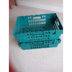 20 GREEN PLASTIC BASKETS IDEA FOR CAR BOOT