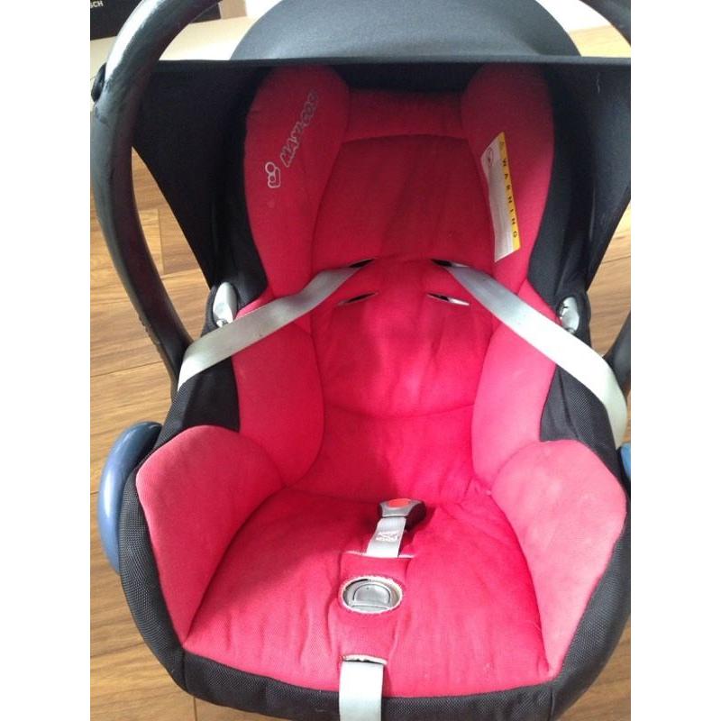 Maxi cosi infant carrier