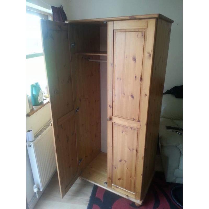 wardrobe, solid, very good quality