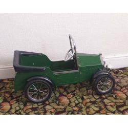 "Old banger" brum type car
