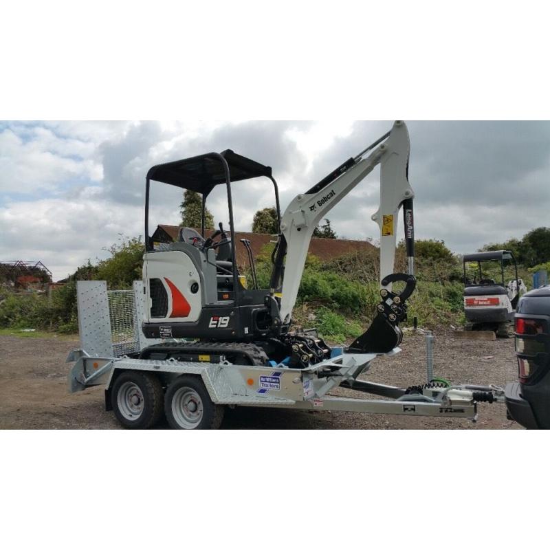 Mini digger hire