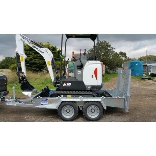 Mini digger hire