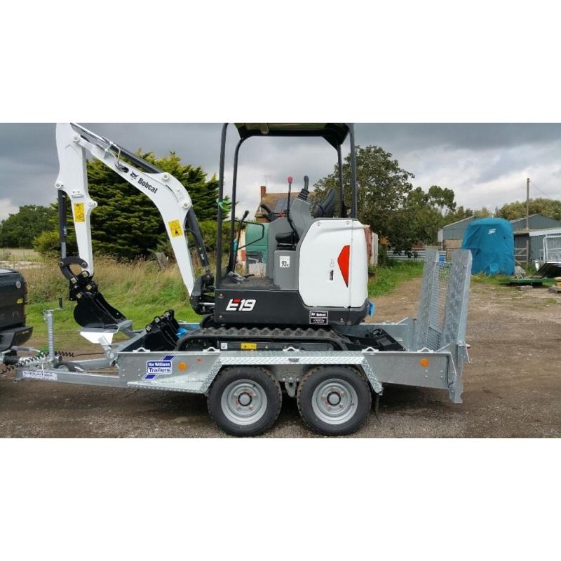 Mini digger hire