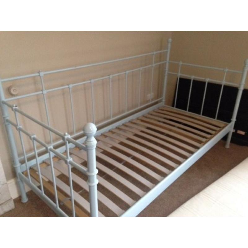 Wanted man with a van for furniture delivery Lauder - London