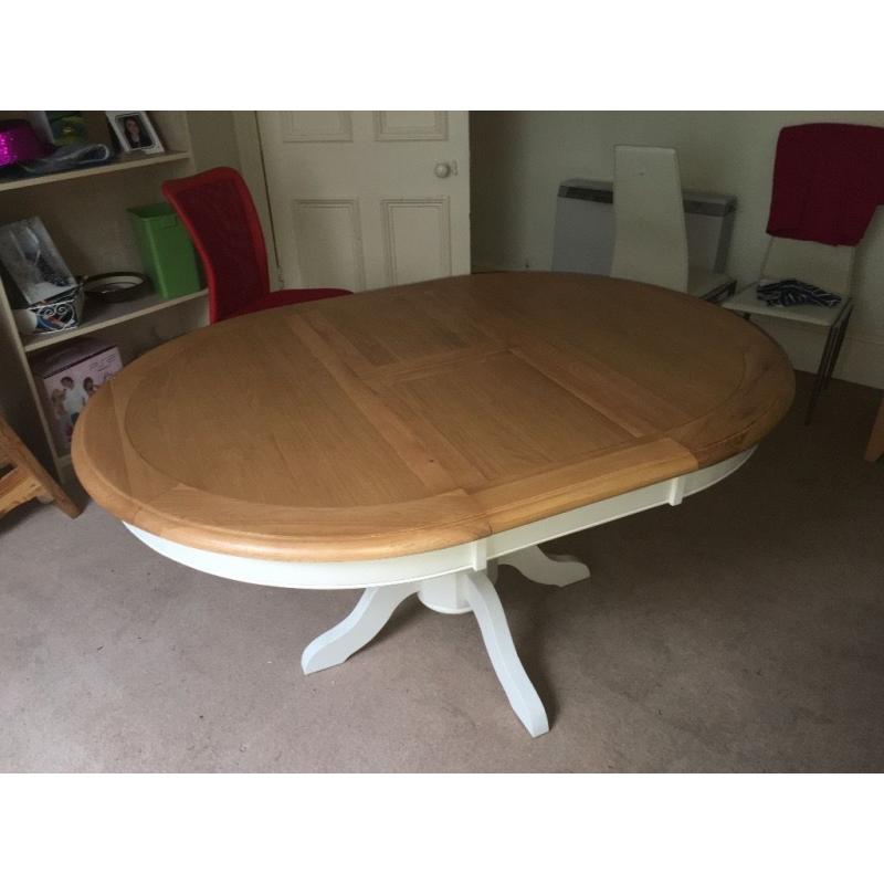 Extendable Dining Table, Seats 4-6