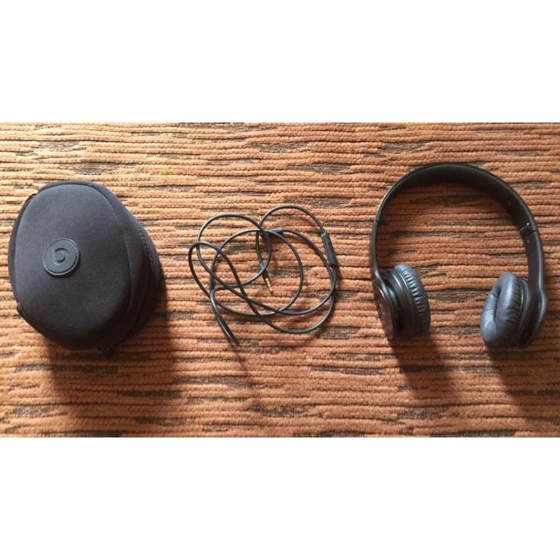 Matte black DISCONTINUED Beats solo HD headphones