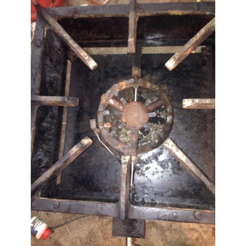 Gravey cooker gas
