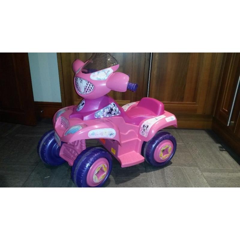 FEBER ELECTRIC 6V BATTERY POWERED MINNIE MOUSE QUAD BIKE