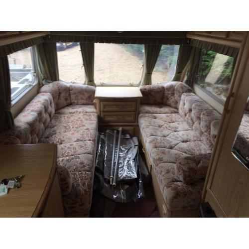 LUNAR METEOR 2 BERTH CARAVAN - VERY CLEAN - NO DAMP - LIGHT WIEGHT - WITH AWNING
