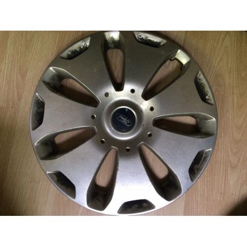 4 x 16" ford wheel trims