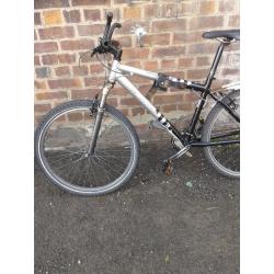 bike's bundle (urgent)needs to go today