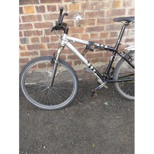 bike's bundle (urgent)needs to go today