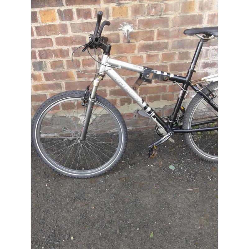 bike's bundle (urgent)needs to go today