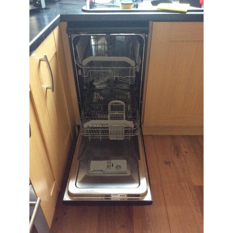 Hotpoint slim line dishwasher