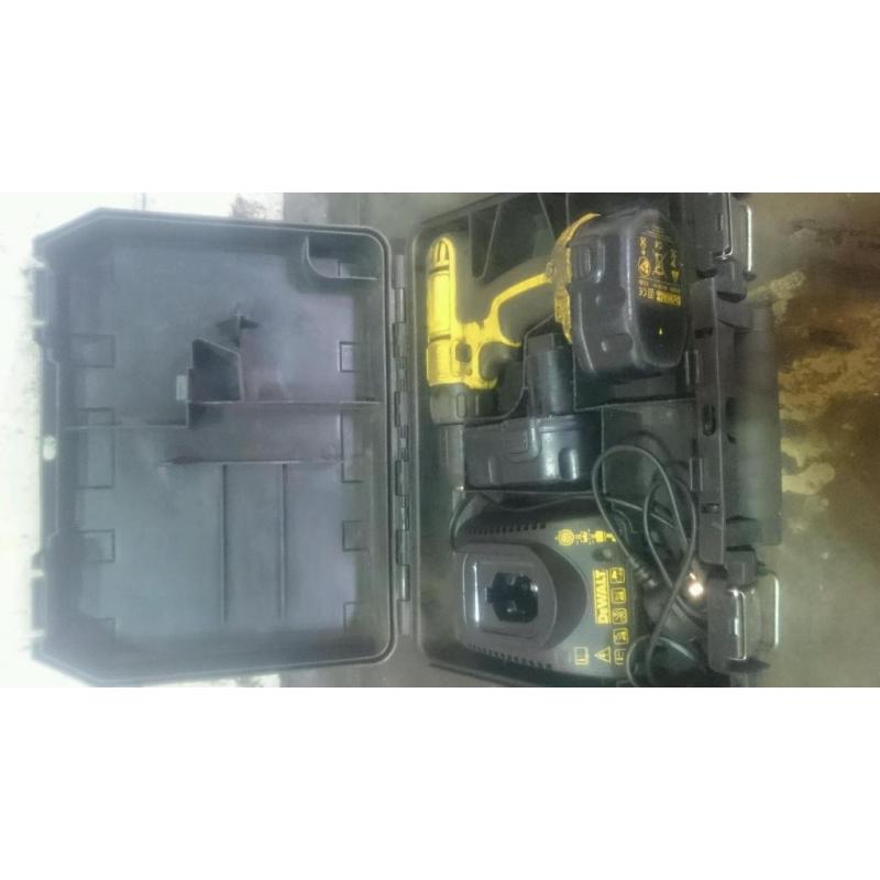 Dewalt 14.4v cordless drill