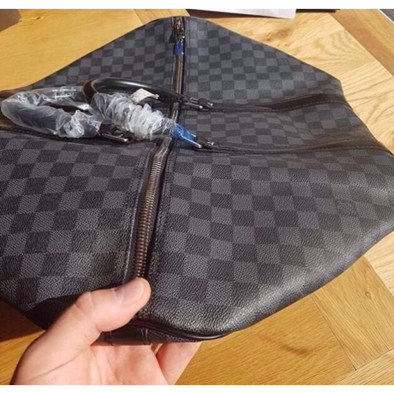 Carryall by Louis Vuitton hold-all