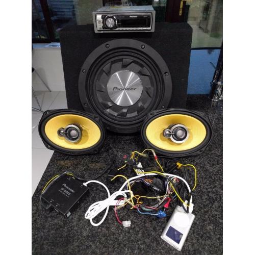 LOUD! Pioneer Shallow Sub, Amp, 6x9s, Head unit, Sub incl Box and accessories