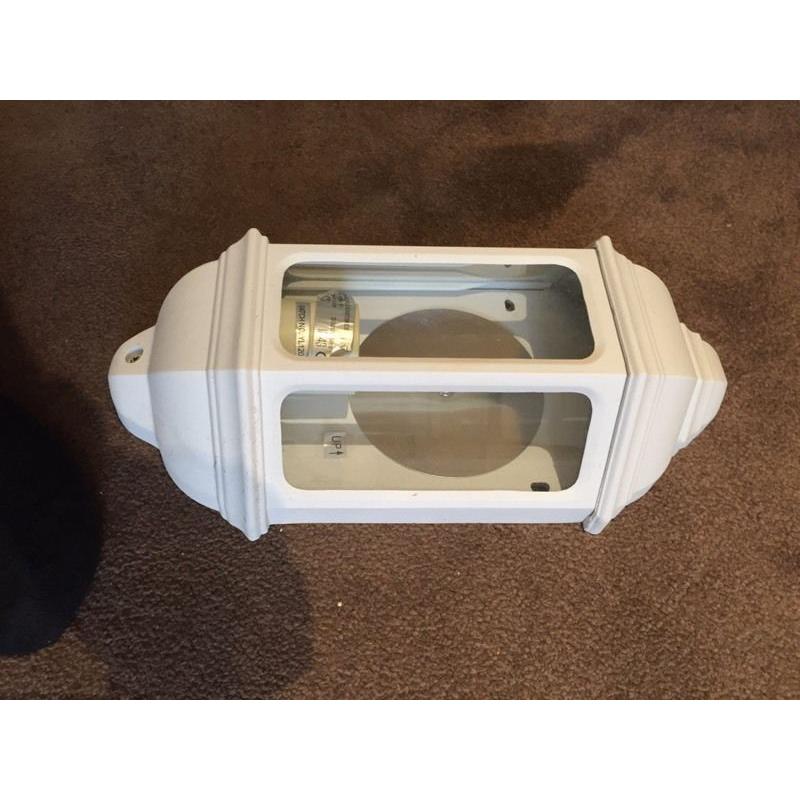 Garden wall light