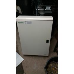 schneider 3 phase distribution board inc various breakers