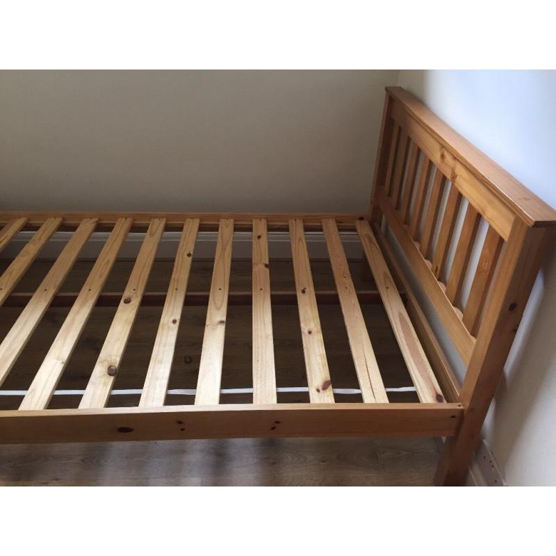 3/4 pine bed (small double)