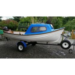 Fishing boat cuddy outboard trailer