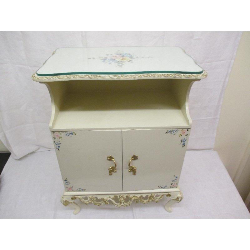 VINTAGE SHABBY CHIC STYLE BEDSIDE CABINET HAND PAINTED WITH FLOWERS AND SIGNED FREE DELIVERY